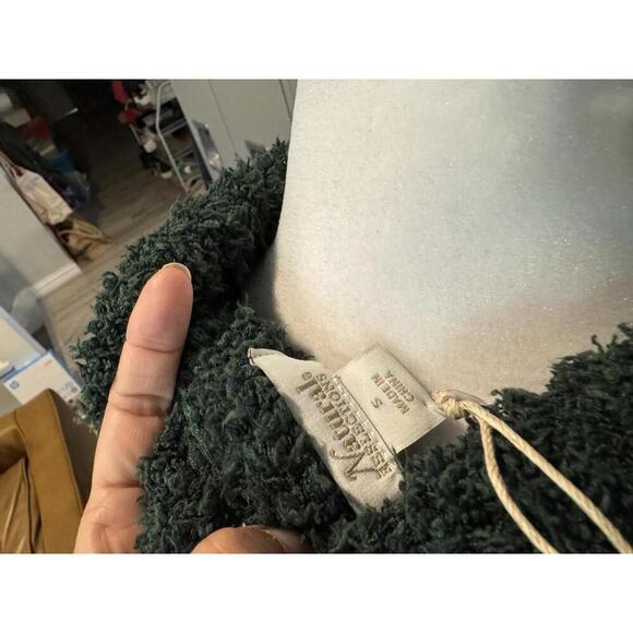 Cozy Green Knit Cardigan with Pockets - Picture 7 of 7